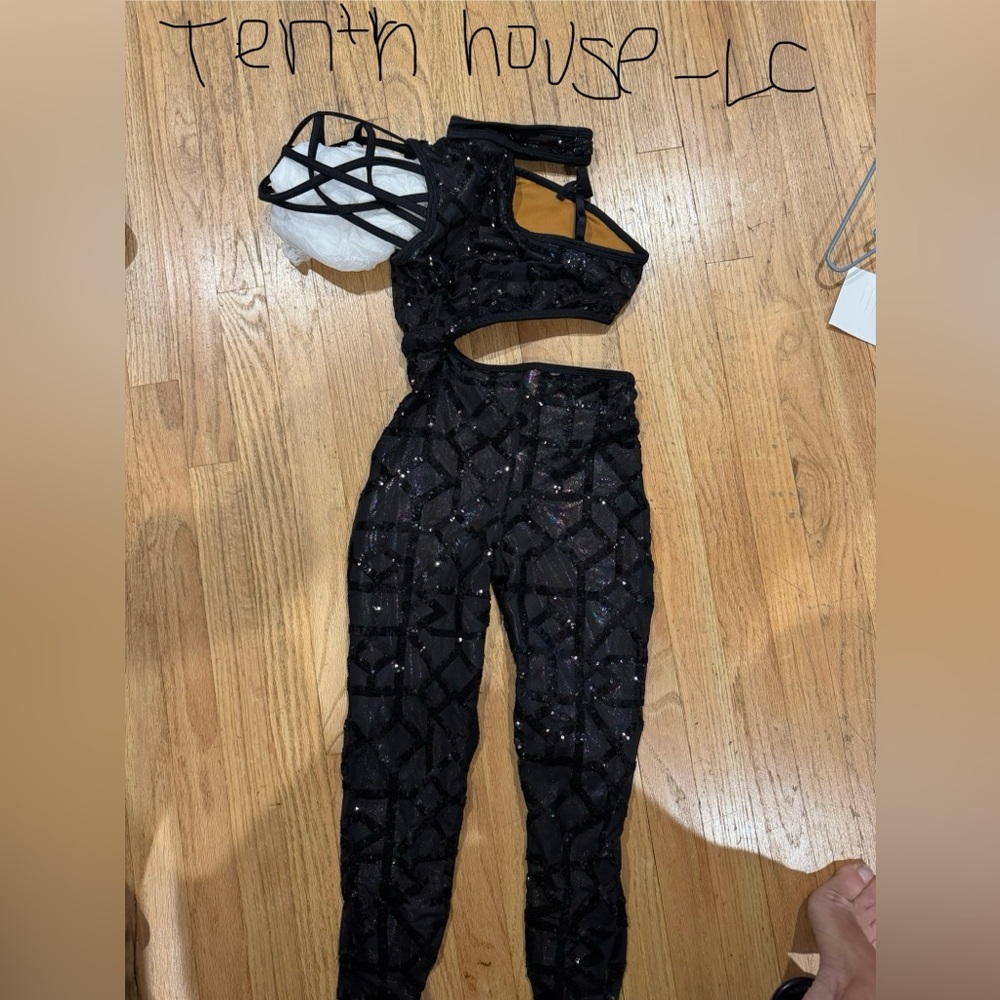 Tenth house large child dance costume